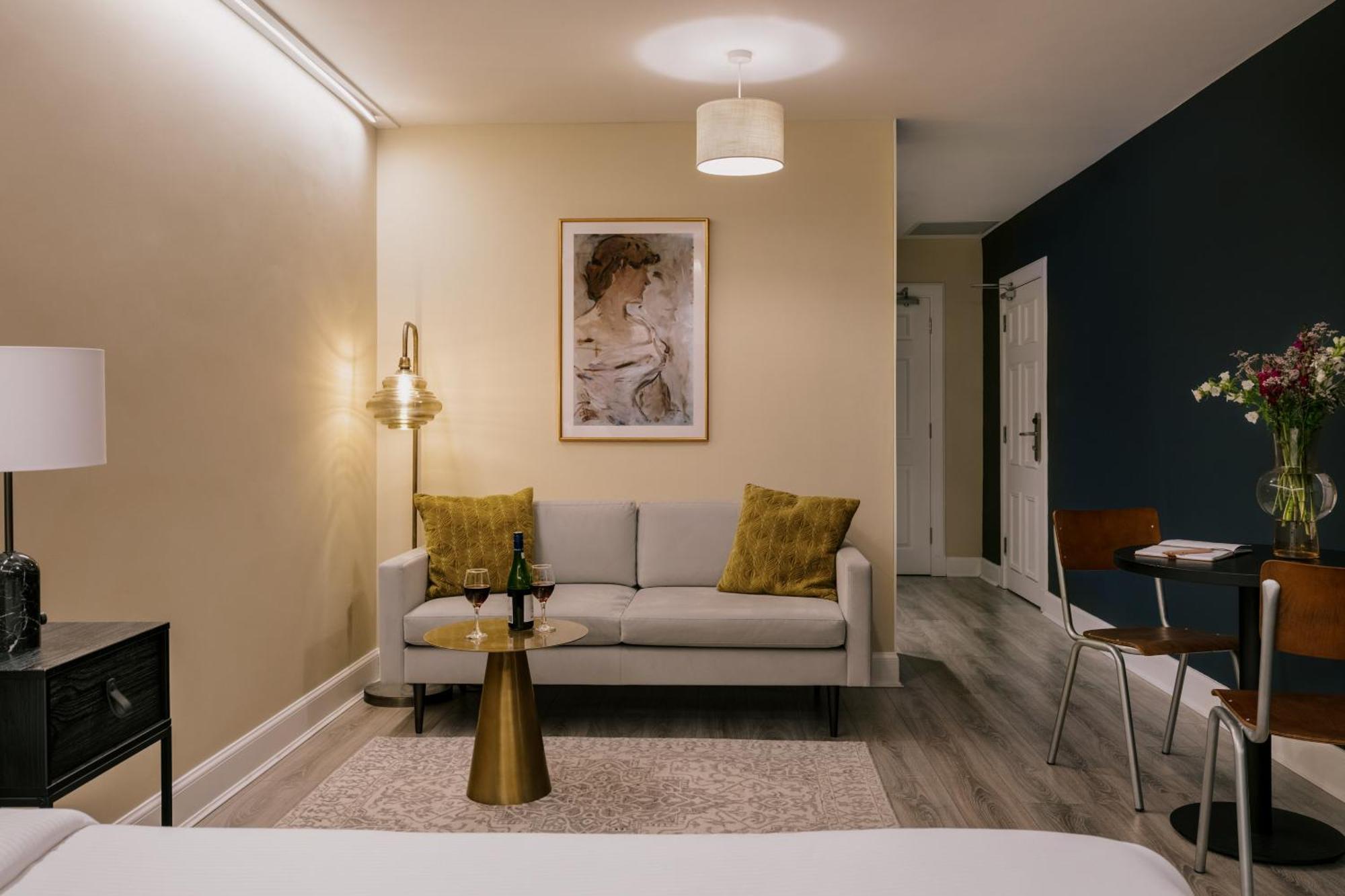 Sonder Royal Garden Aparthotel Edinburgh Room photo